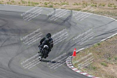 media/Apr-20-2025-AHRMA (Sun) [[393a79c373]]/Race/Group 2/Turn 4b/